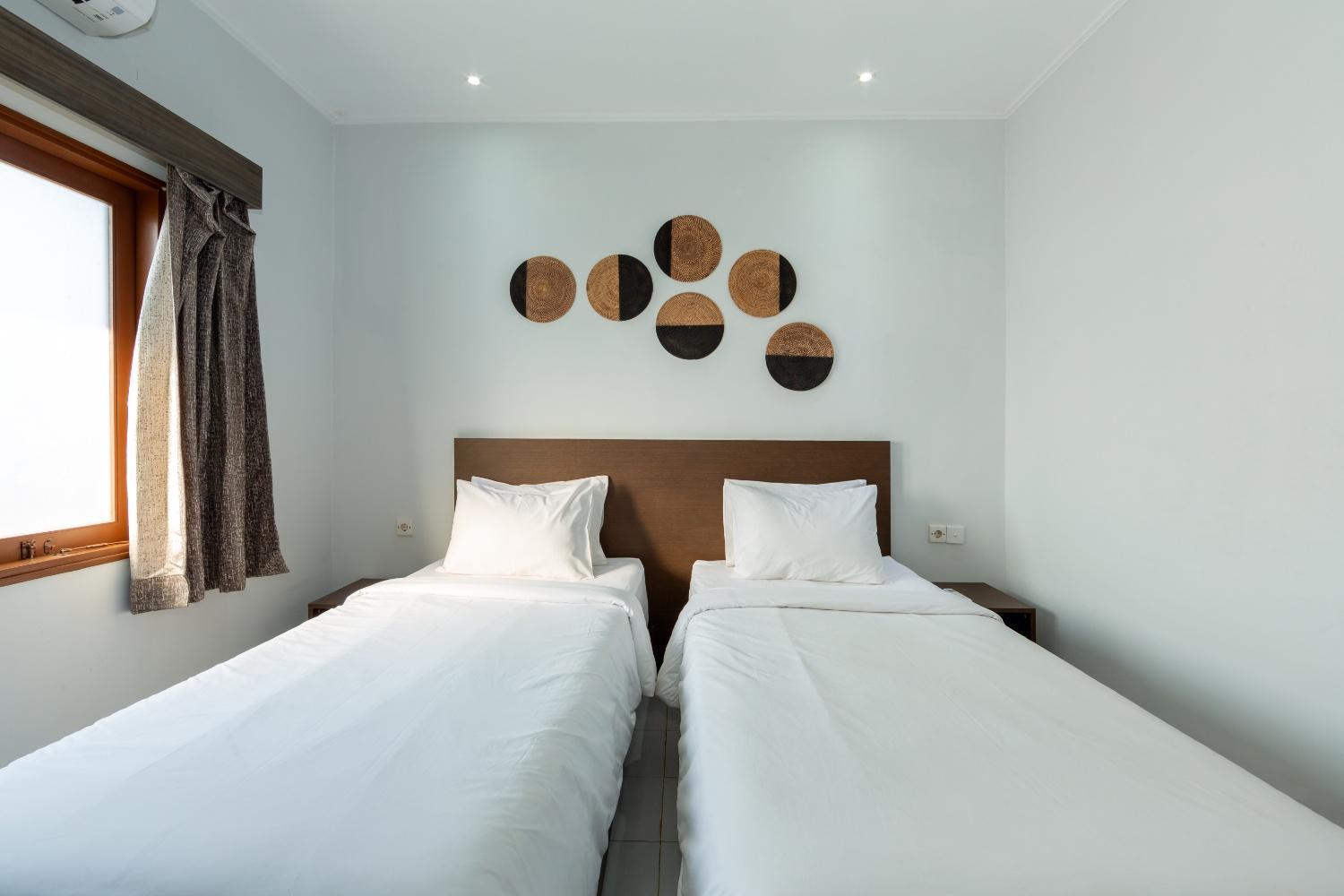 Cove Matahari Guesthouse Sunset Legian Exterior foto